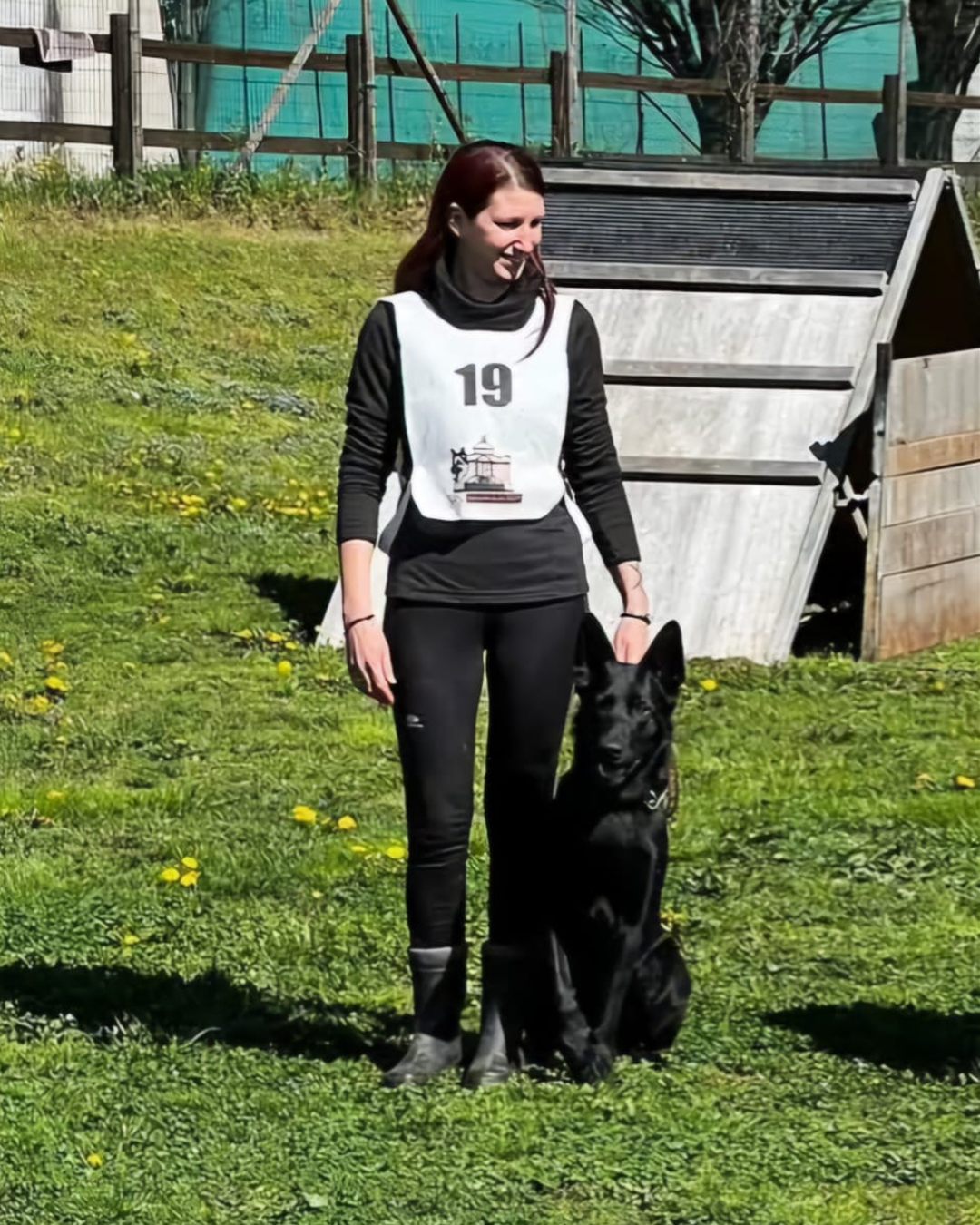 Laura Sgarbossa in campo con il suo cane